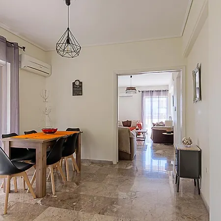 Two Bedroom In Chalandri With Balcony Αθήνα