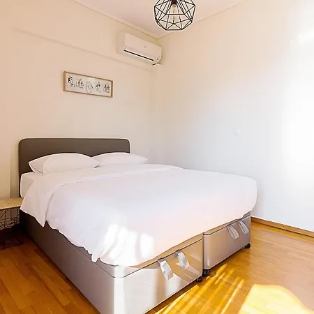 Two Bedroom In Chalandri With Balcony Διαμέρισμα *