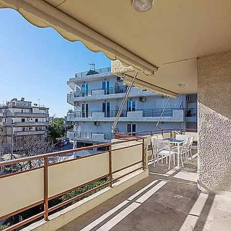 Διαμέρισμα Two Bedroom In Chalandri With Balcony
